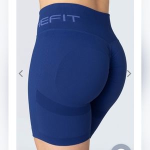 NWT SHEFIT seamless Short